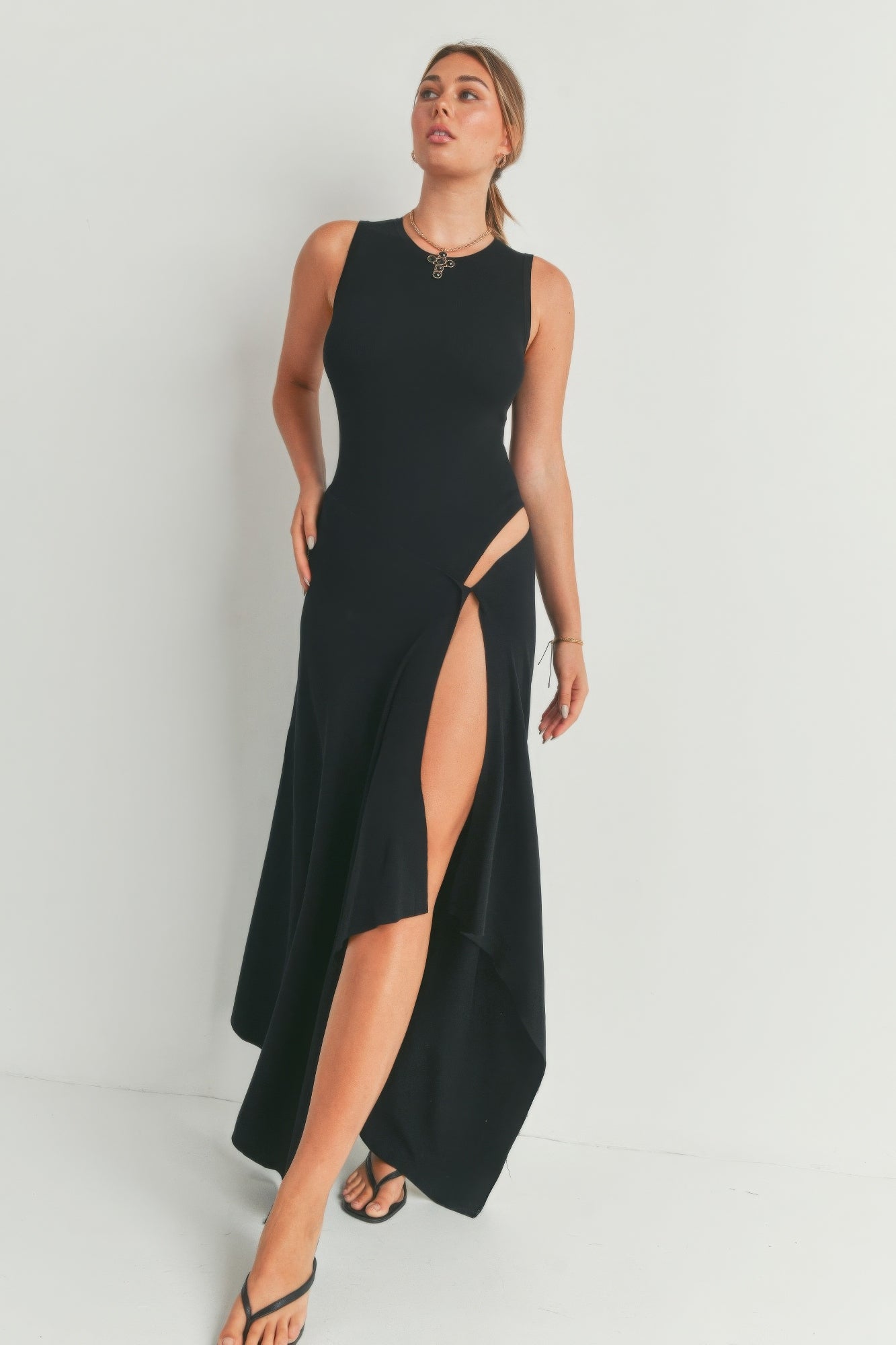 sleeveless maxi w/ slit