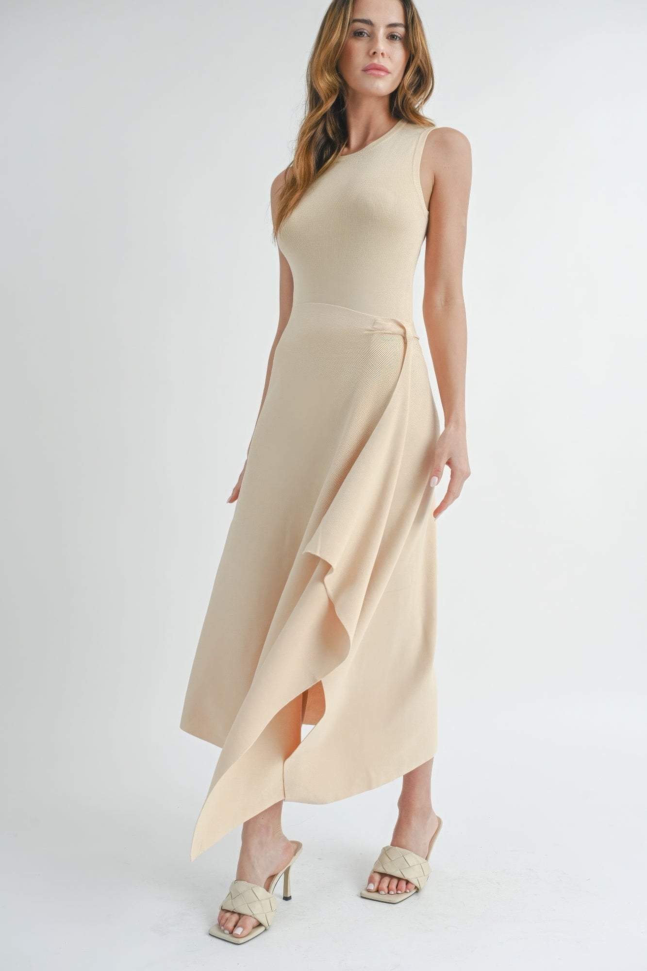 sleeveless maxi w/ slit