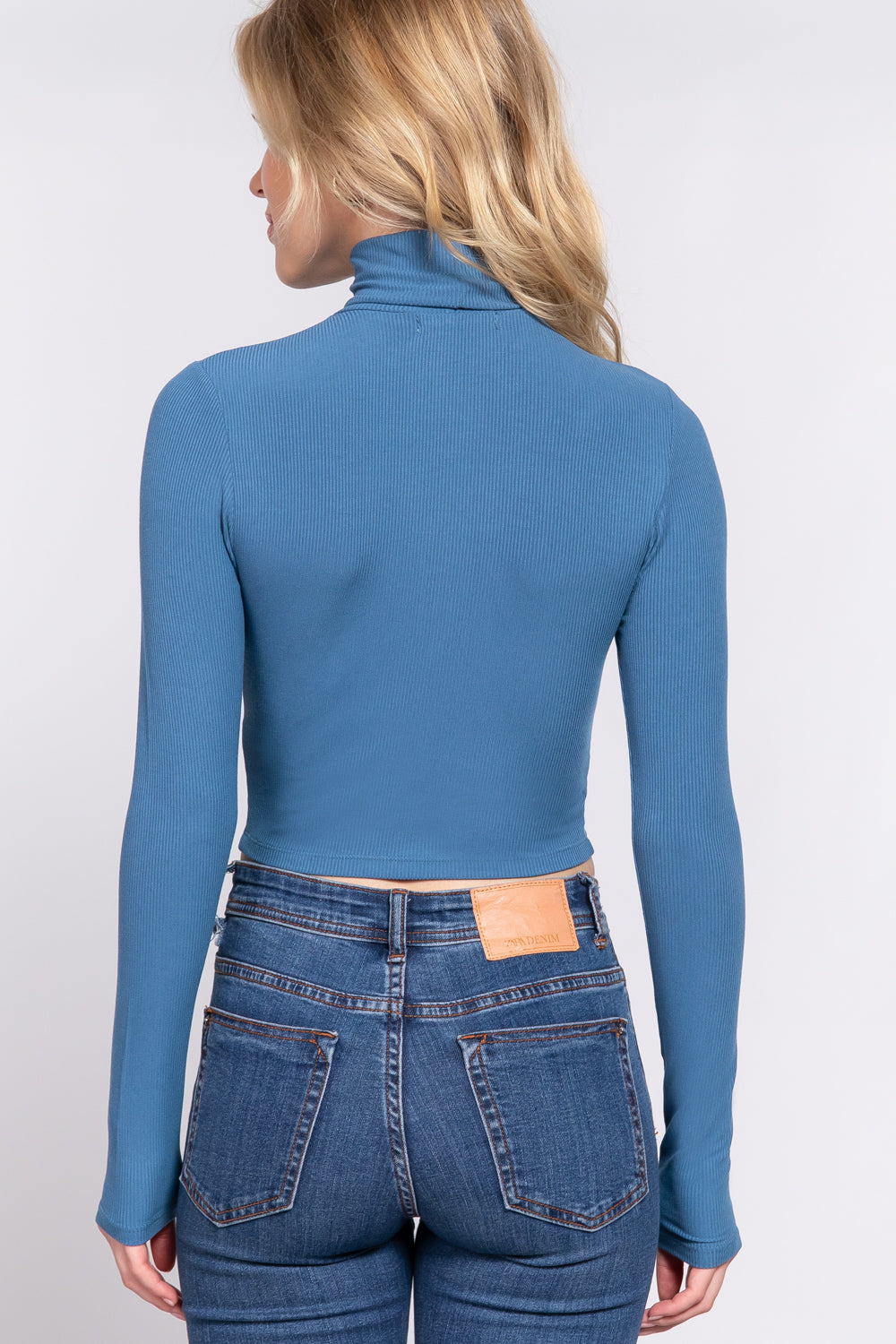 turtle neck crop top