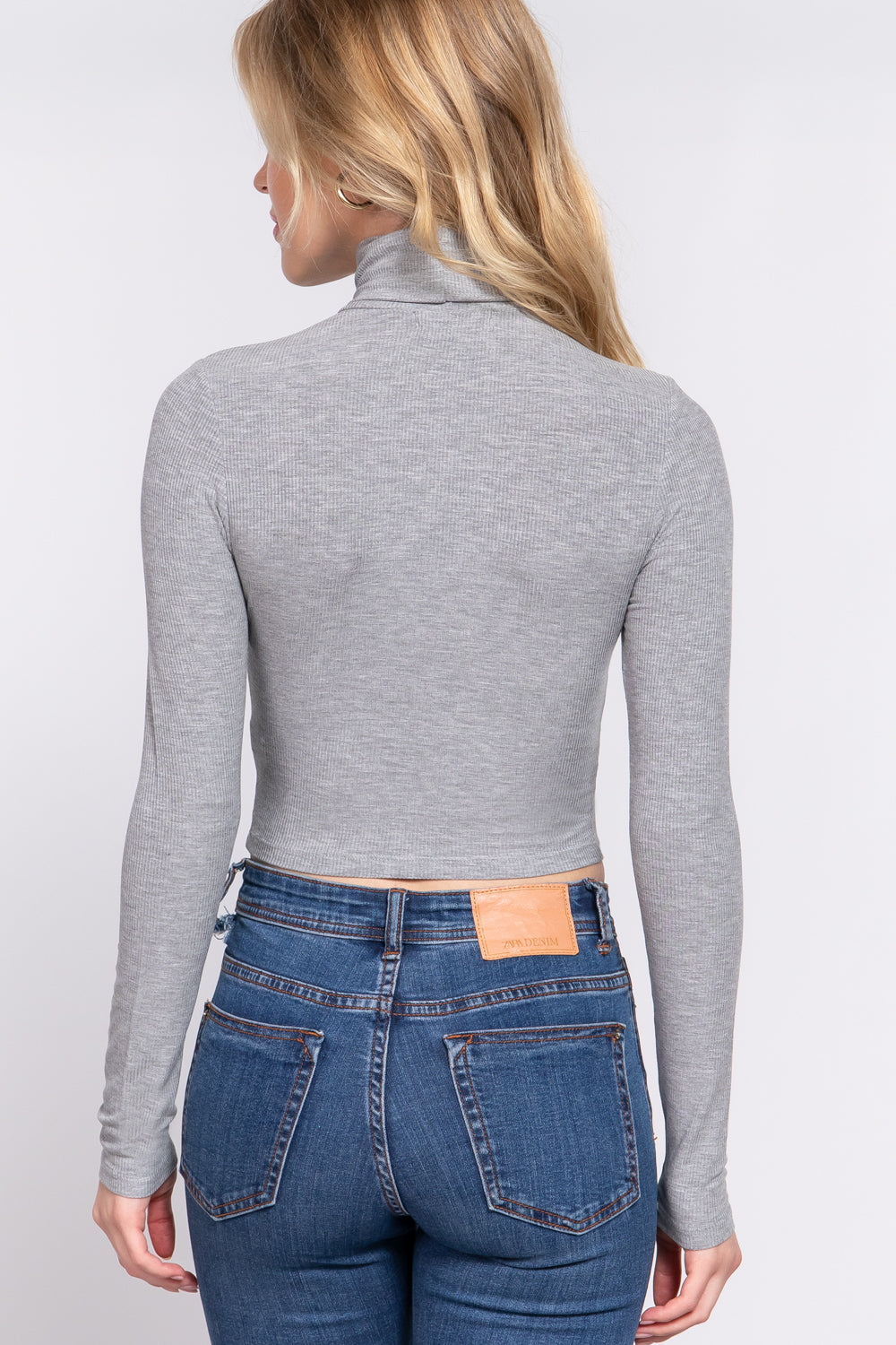 turtle neck crop top