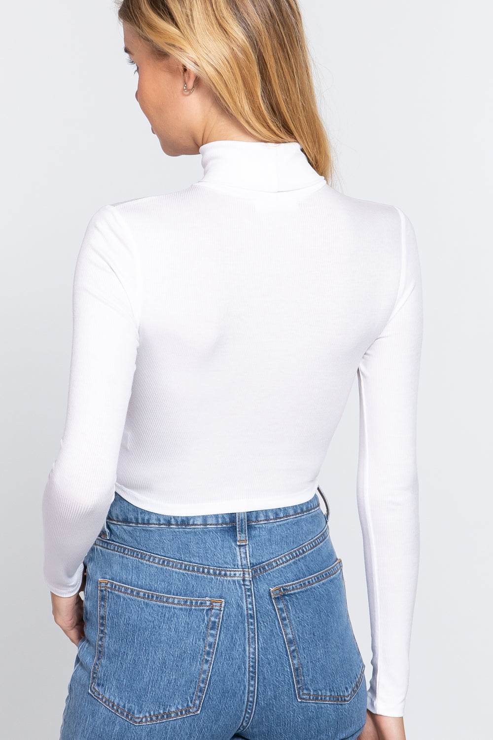 turtle neck crop top