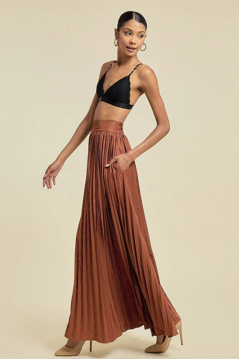 pleated skirt